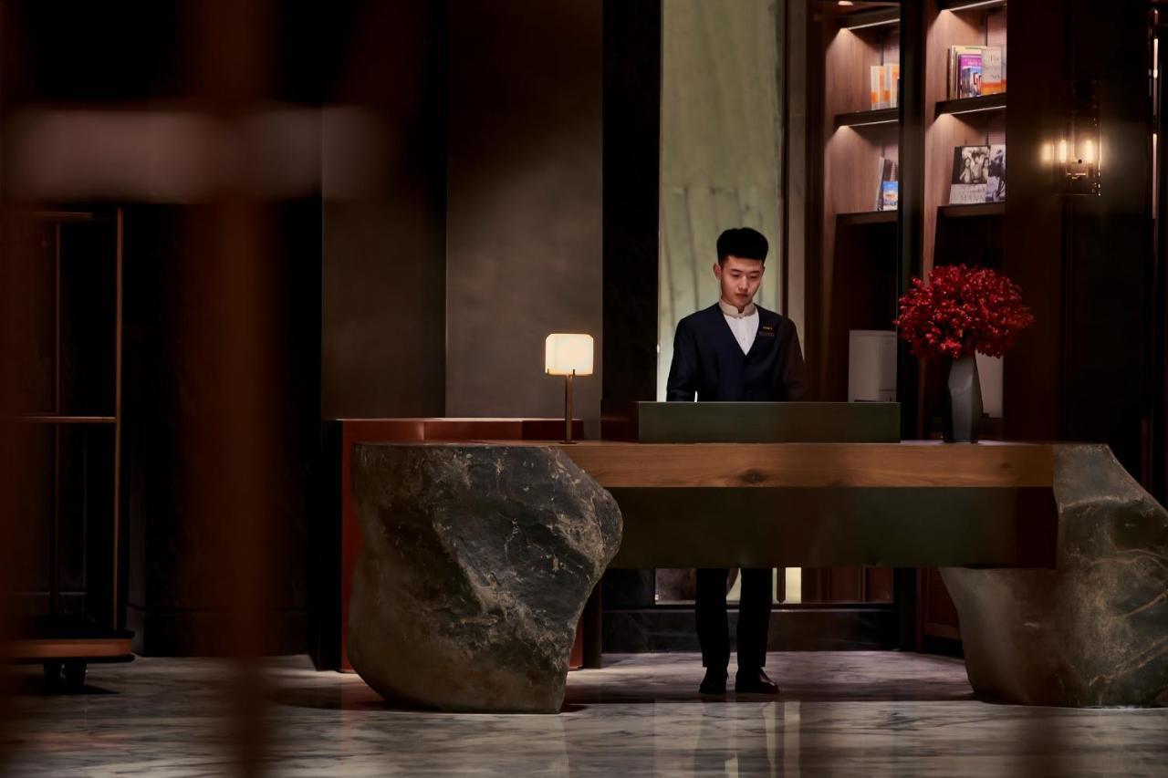 Mumian Beijing Daxing International Airport, Part Of Hyatt Pequim Exterior foto Concierge at the Mandarin Oriental, Beijing